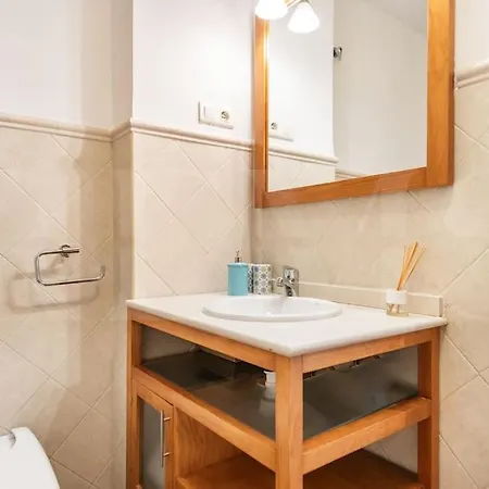 Charming In La Malagueta By Rems